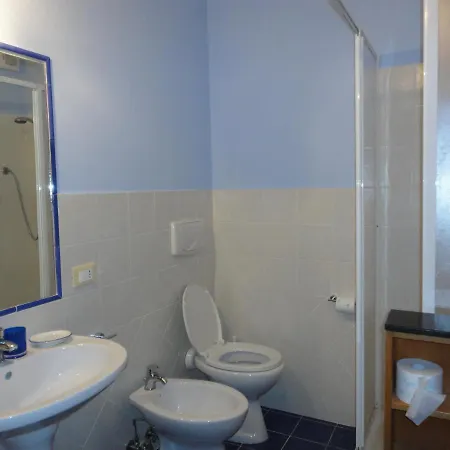 Grazioso In Apartment *